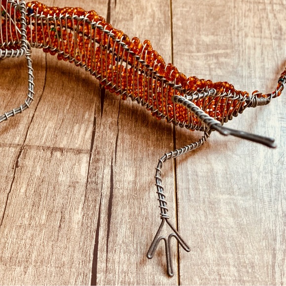 Beadworx—Grassroots Creations, Orange Gecko Lizard Glass Bead Wire Sculpture - Picture 8 of 8